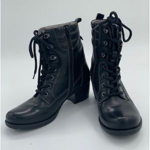 Earth Denali Anchor ladies boots.